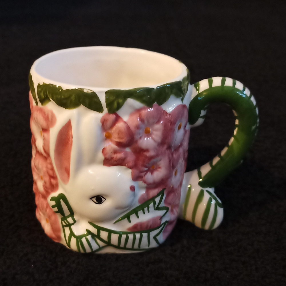 WCL Hand Painted Raised Bunny Floral Design Coffee Tea Mug